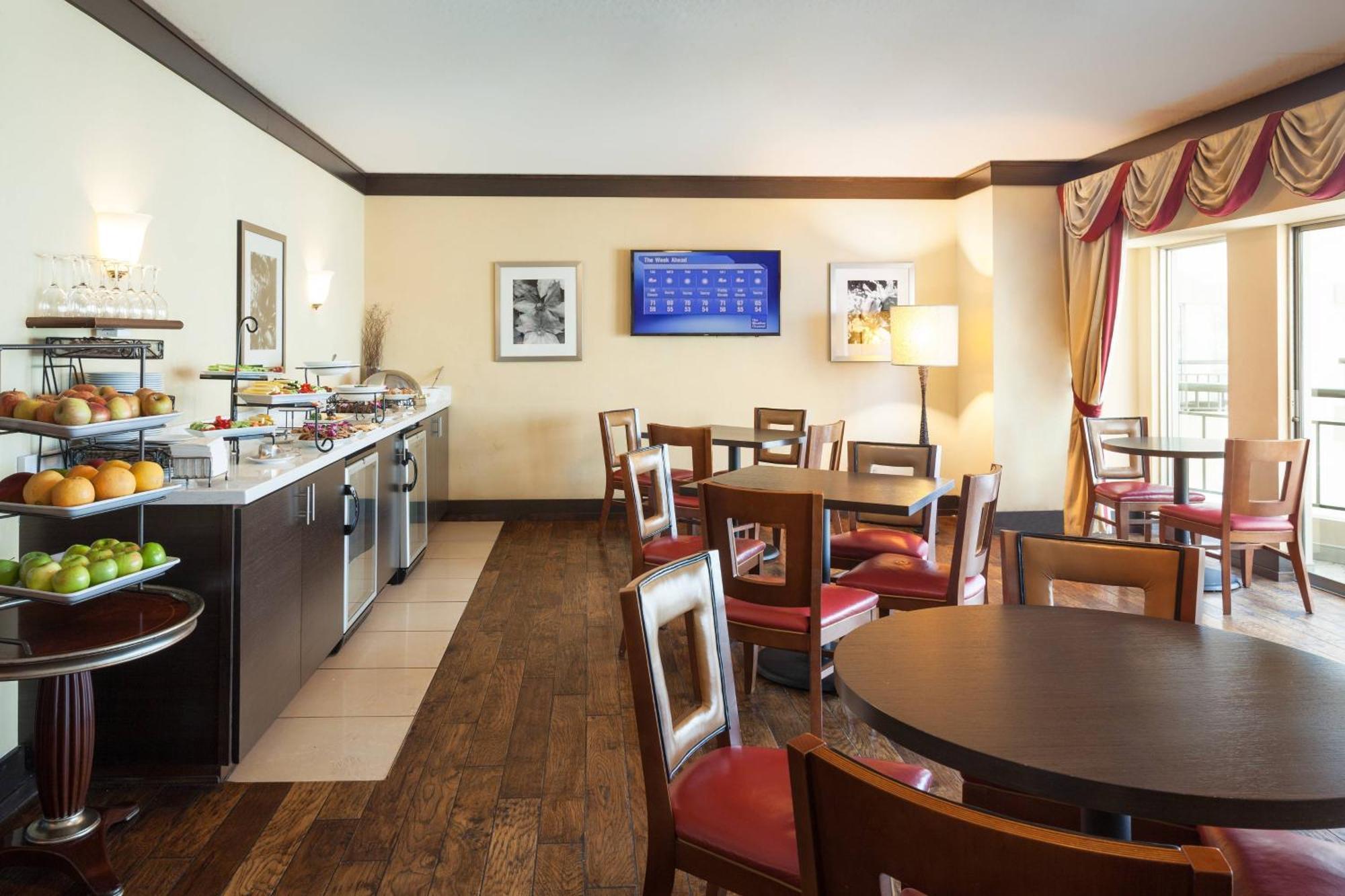 Marriott Savannah Riverfront Exterior foto